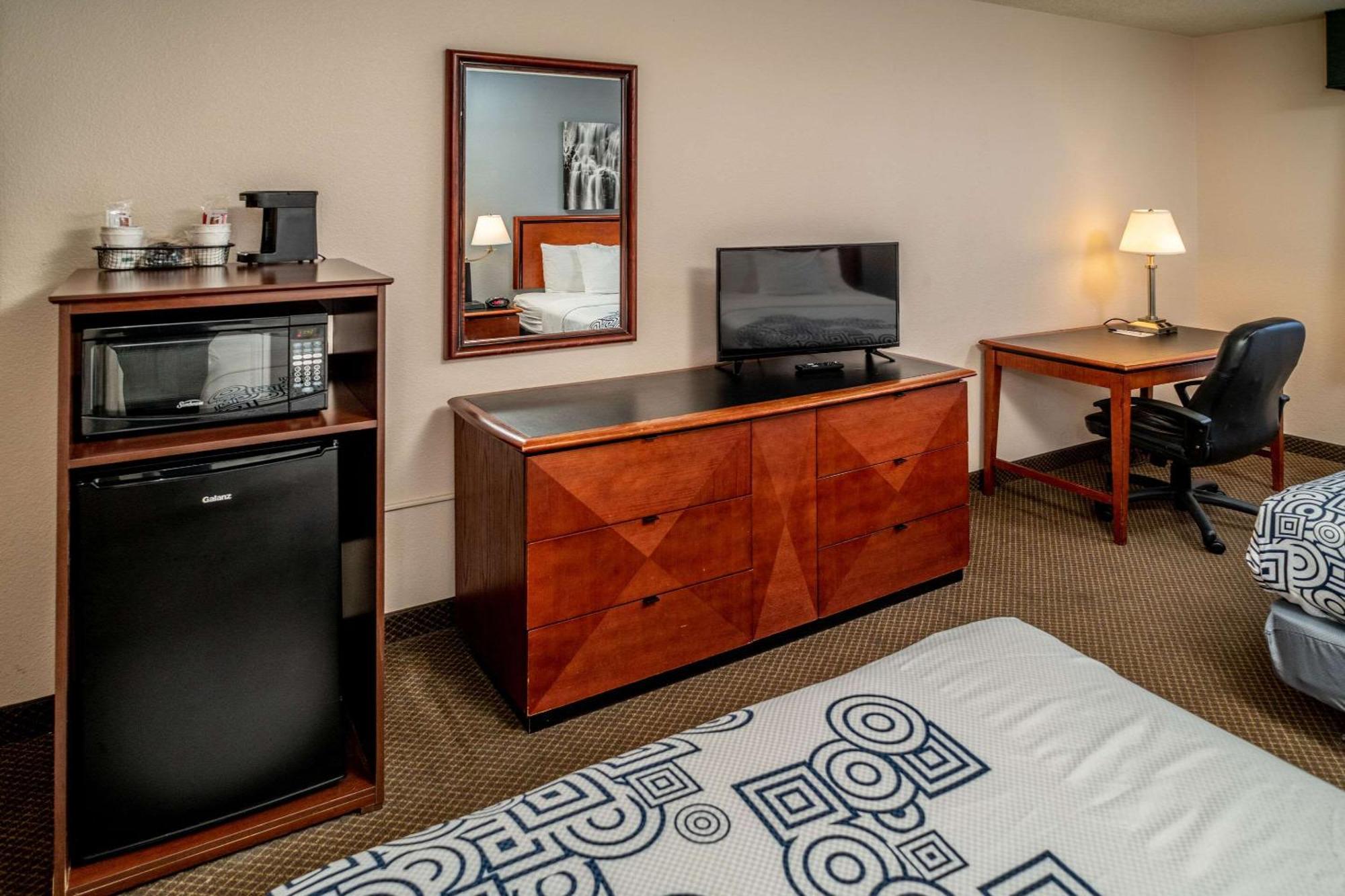 Rodeway Inn Barboursville Kültér fotó